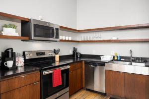 Chic Loft in Peoria Warehouse District