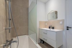 Maisons de vacances Maison 3 chambres avec jardin & parking, prox tram : photos des chambres