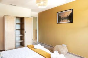 Appartements #53 St Paul Villa Swimpool AC Carpark BBQ for 8 Guest : photos des chambres