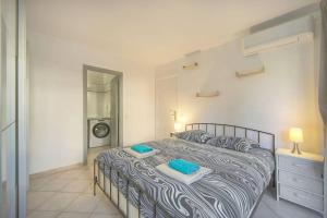 FRGK Tamaris Apartment Antibes Terrace, AC & Ultra-Fast Wi-Fi