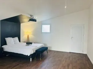 Charmant Studio 1 avec Jacuzzi à Quéven - Gestel