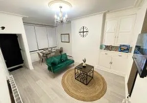 Contractor Friendly - 4 Single Beds - Free Parking - Killingbeck