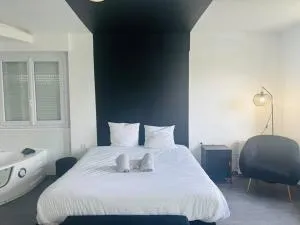 Charmant Studio 3 avec Jacuzzi à Quéven - Gestel