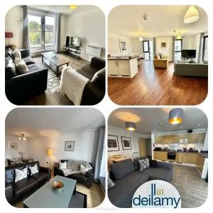 Woking Town Centre - Parking Included by Deilamy Homes - 东霍斯利