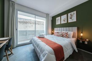 LZ414 - Conforto na Luz: Apto Moderno com Piscina