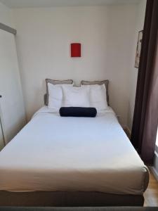 belle appartement au canal de saint martin