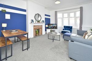 Bentley House - By Sigma Stays