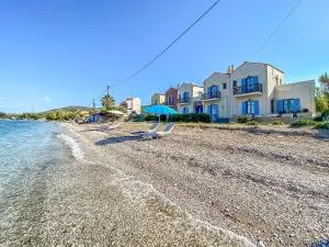 Kyparissis Beach Houses - Mystigná