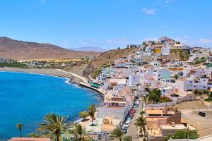 Casa Vistamar comfy 4bd few steps to the ocean