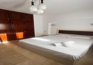 Warm One Bedroom at West Golf Y62