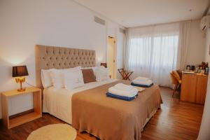 Double Room with Terrace room in Hotel Boutique Hort de Nal