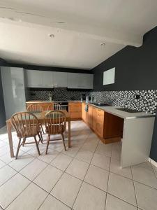 Appartements Petite maison de village 2 : photos des chambres