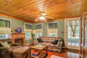 1 Mi to Boat Ramp Floral City Vacation Rental