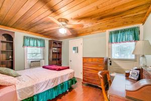 1 Mi to Boat Ramp Floral City Vacation Rental