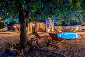 MY DALMATIA - Authentic villa Malou with private swimming pool