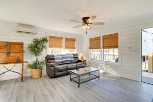 1 Block to Beach Home with Patio in Murrells Inlet!