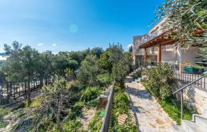 MY DALMATIA - Beachfront apartment Vanja with sea view terrace and private parking