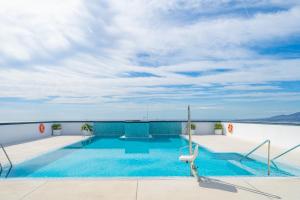 XPCE URBAN 3 Malaga Skyline - Parking Free