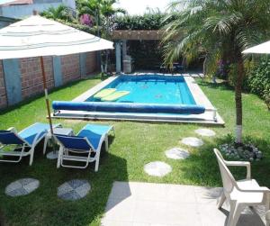 Casa de descanso con alberca en burgos Cuernavaca