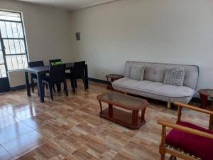 Céntrico Departamento en 2do Piso Caraz Dulzura