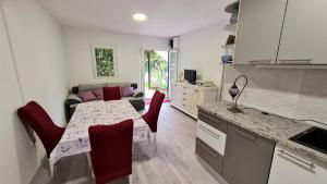 MY DALMATIA - Holiday home Franka near the beach