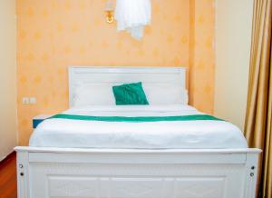 Mango Court Apartment