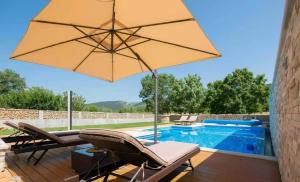 MY DALMATIA - Luxury villa Prolozac with private heated pool 