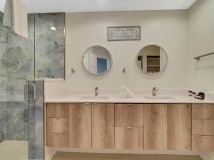 Bayfront Bliss at The Beach