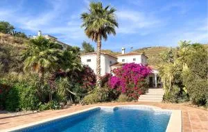 5 Bedroom Cozy Home In Arenas - Vélez-Málaga