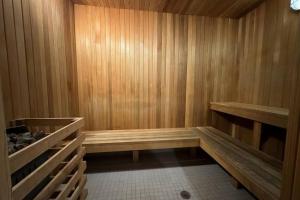 Stylish 2BR Urban Escape, BBQ, Private Terrace