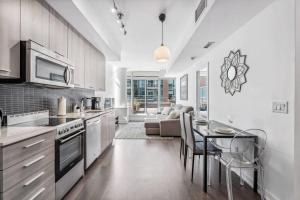 Stylish 2BR Urban Escape, BBQ, Private Terrace