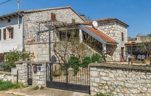 0-Bedroom Apartment In Vrsar