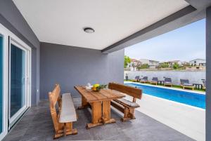 MY DALMATIA - Sea view villa Punta with private swimming pool