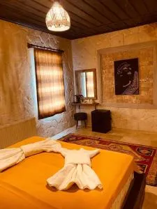 Flora Stone House - 内夫谢希尔