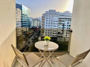 Charming Large Suite - Downtown Beach