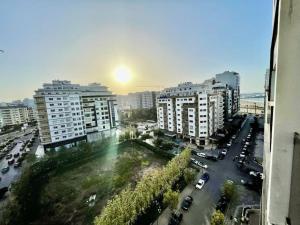 Charming Large Suite - Downtown Beach