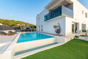 MY DALMATIA - Luxury villa Tala with amazing sea view, private heated pool and sauna