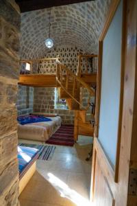 suite-2 rooms-4 beds-2 bathrooms