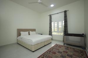 Grand Dahlia Apartments