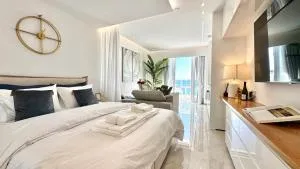 THE OCEAN - Luxury Apartment at the Harbor - Paphos