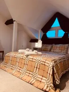 2 Bedrooms in Macclesfield city centre - Rainow