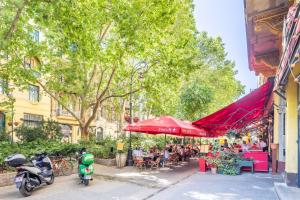 Very Central - Free Parking - Sunny Balcony