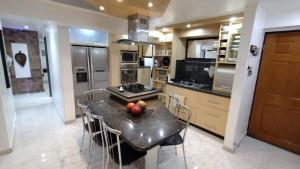 Amplio y Hermoso Apartamento