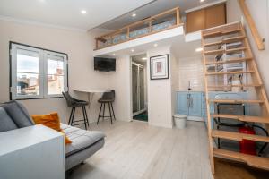 Cozy Yellow House Bairro Alto