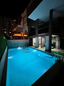 Müstakil Alt Kat Havuzlu Villa - Erdemli