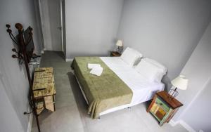 Apartamento com 4 suites a 100m da praia Copacabana