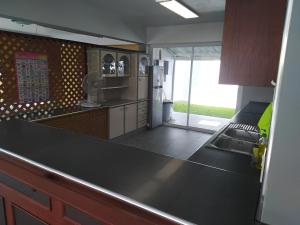 2,5 Zimmerwohnung mit Pool und Pavillon