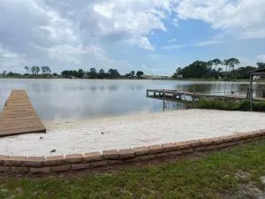 Lake House - Negrotown Knoll