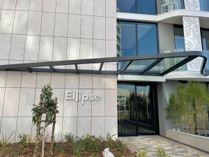 Your Oasis in Waterfall City