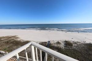 3 Bedroom Condo At Shoalwater with 2 Outdoor Pools, Heated Indoor Pool, BBQ Grills, Beach Access, Basketball and Tennis Courts